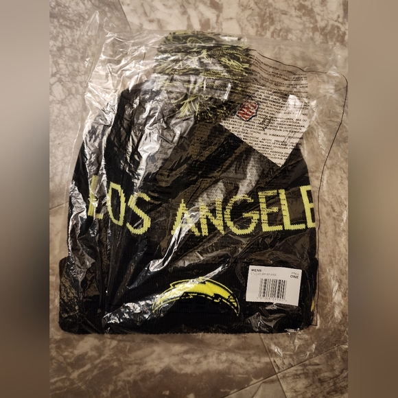 Los Angeles Chargers Nike Volt Cuffed Knit Beanie Hat with Pom Men's NFL…